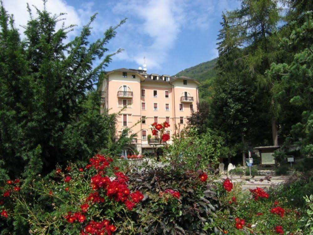 לימונה פיימונטה Limone Palace Aparthotel מראה חיצוני תמונה